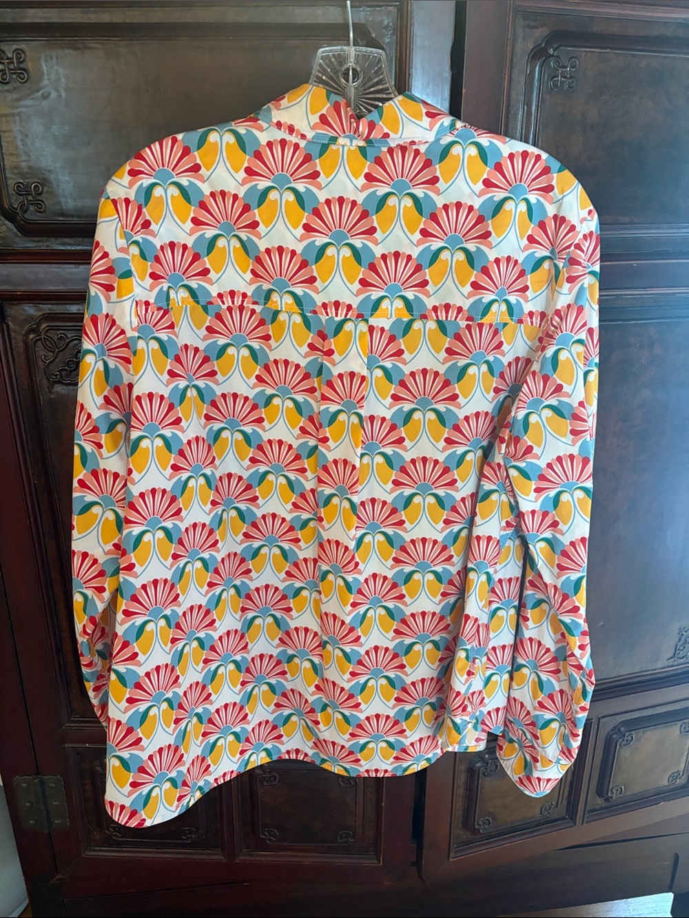 Boden Floral Button-Up Shirt in White, Yellow, Red, Teal      Worn once. Perfect - Picture 3 of 5
